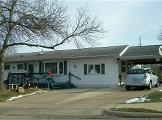 2276 Trygg Dr, Dubuque, IA 52001