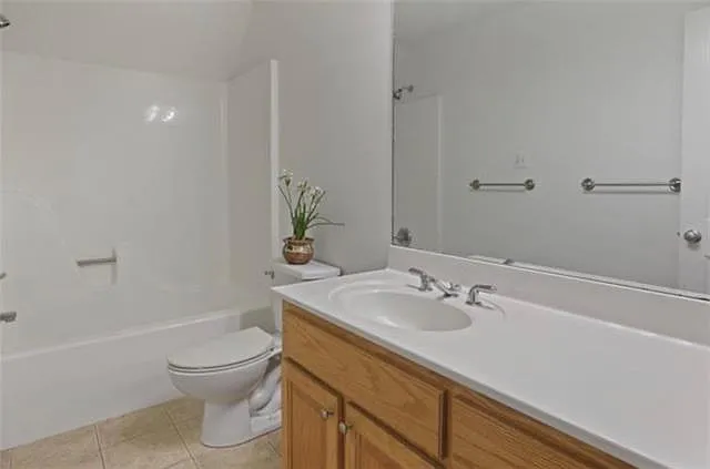 626 Village Ln S #A — Photo 12