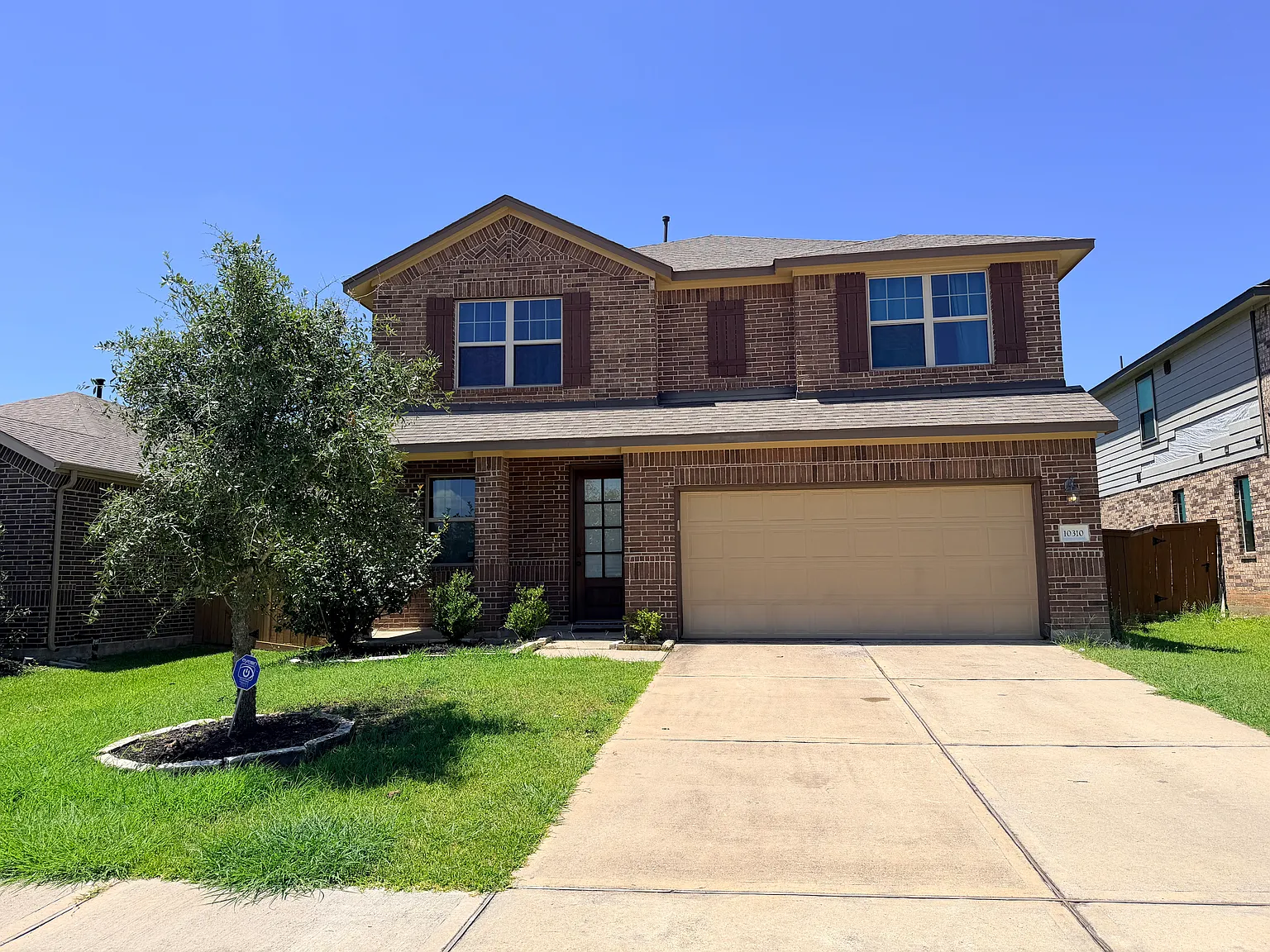 10310 Mount Winchell Dr — Photo 1