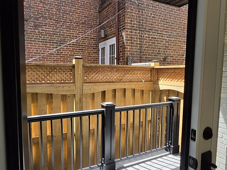 10 Lascelles Blvd #MAIN — Photo 8