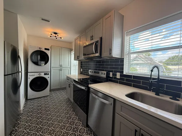 415 Fairview St APT 8, Houston, TX 77006