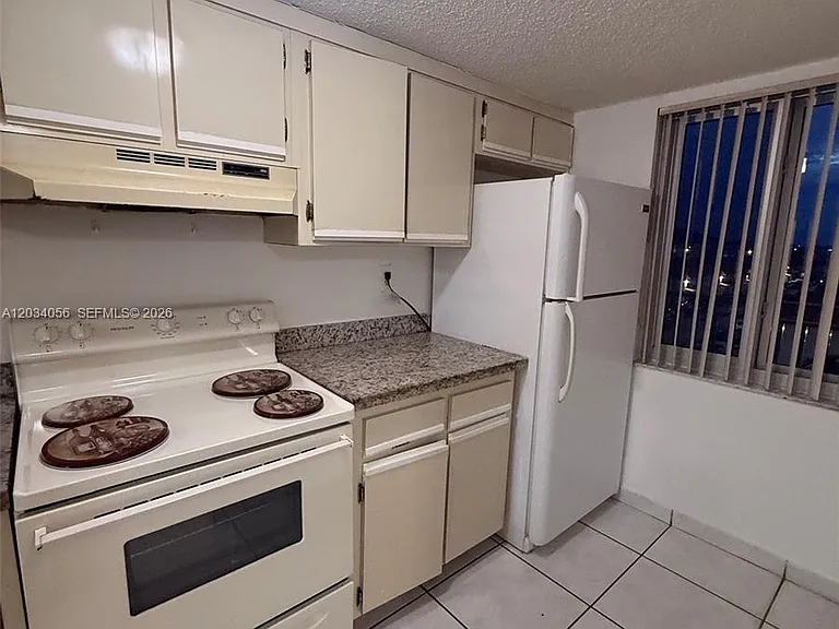 9917 W Okeechobee Rd #3-510 — Photo 4