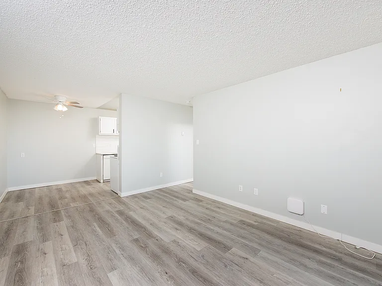 401 Kirkness Rd NW — Photo 12
