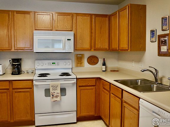 5th image of 3770 Ponderosa Ct Unit 5