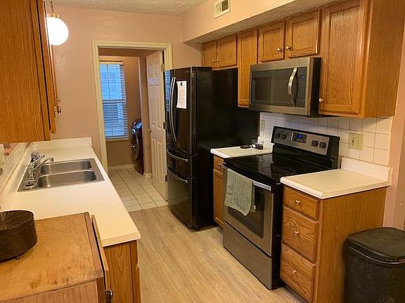 2nd image of 2135 Fortune Hill Ln