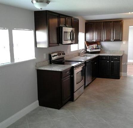 3rd image of 1107 Georgia Ave