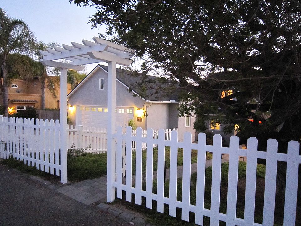 2nd image of 517 N Rios Ave