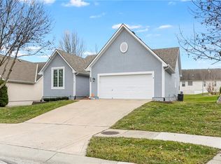 2433 SW Lilly Dr, Lees Summit, MO 64081