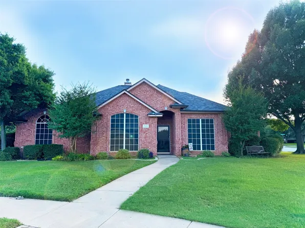 504 Amanda Ct, Burleson, TX 76028