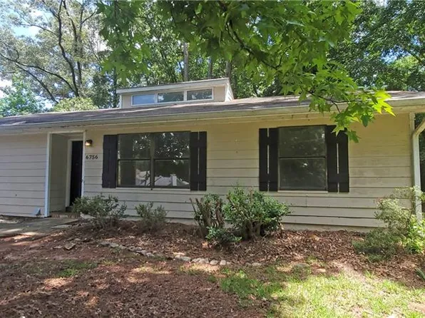 6756 Branchview Ct, Rex, GA 30273