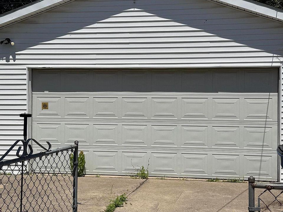 2nd image of 1736 Marlow Rd