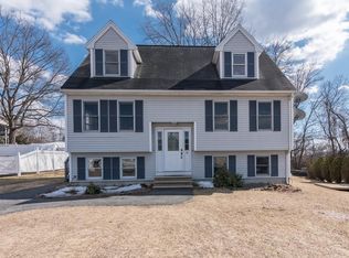 50 Dowling Dr, Lowell, MA 01854