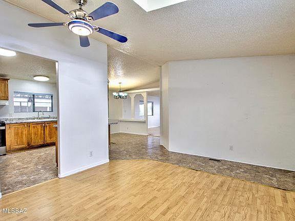 5th image of 6284 S Waterton Dr