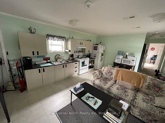 5th image of 124 Cloutier Rd #D
