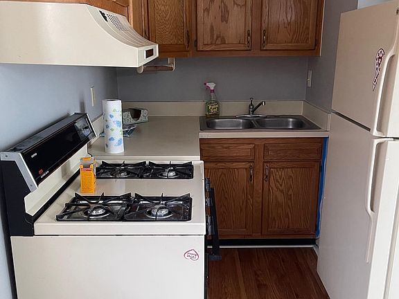 2nd image of 2594 Stieber St #74
