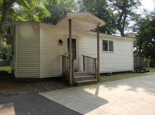 435 Harper Ave, Watervliet, MI 49098