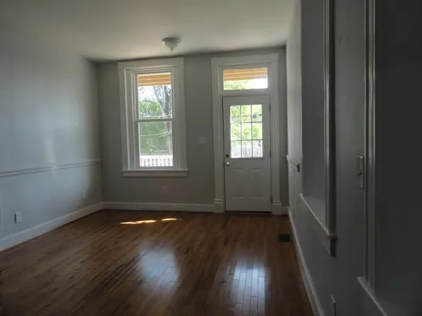 5-2710 E Broad St #5, Richmond, VA 23223