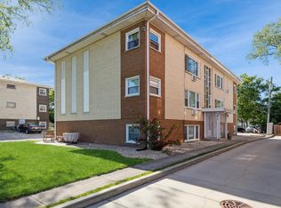 1411 W Cossitt Ave APT 1A, La Grange, IL 60525