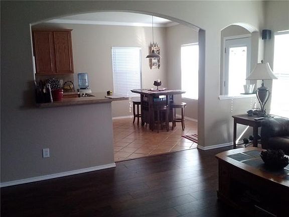 4th image of 8128 Plateau Dr