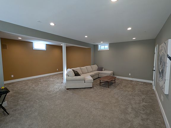 2nd image of 533 Jersey Bronze Way #1