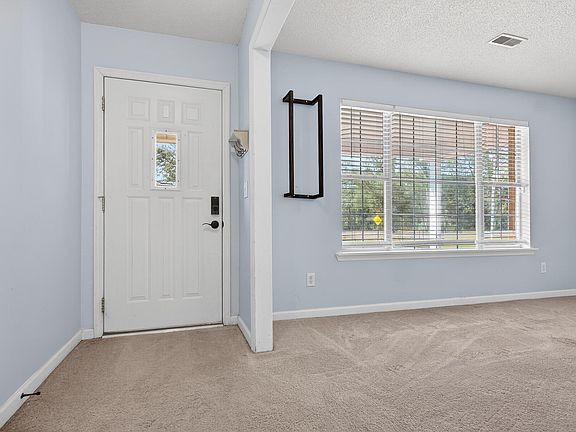 5th image of 292 Mitton Rd