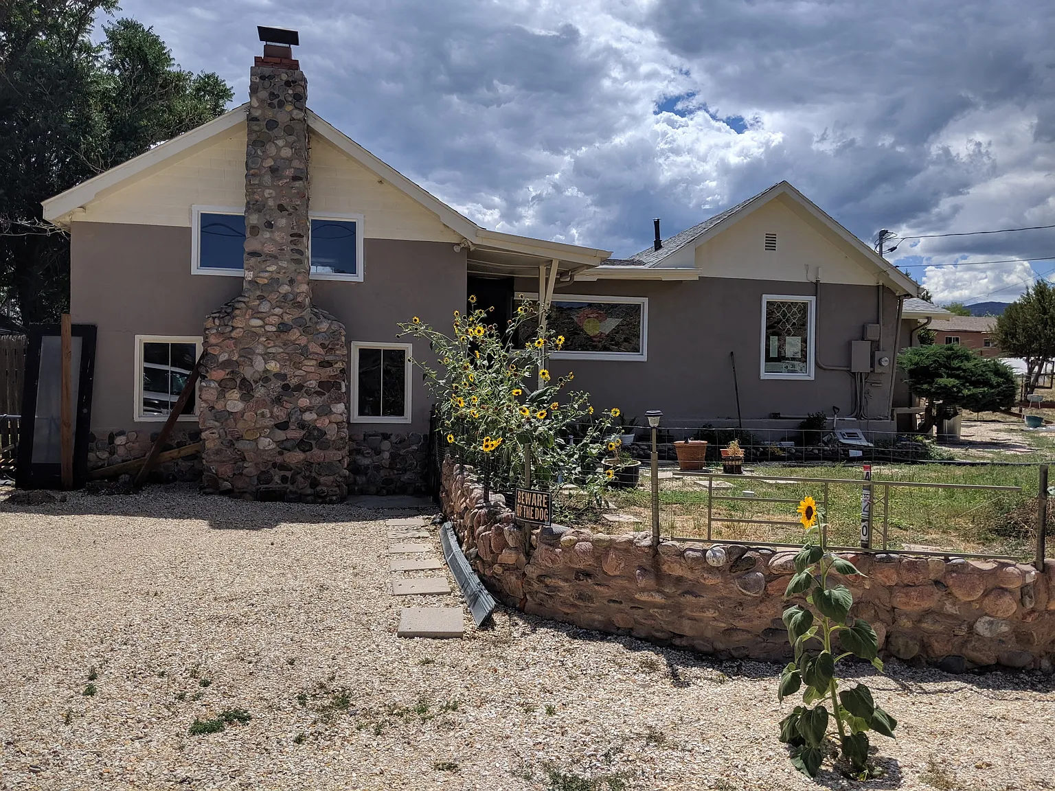 Stanley St, Rockvale — Photo 1