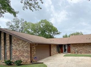 260 Camellia Rd, Millbrook, AL 36054