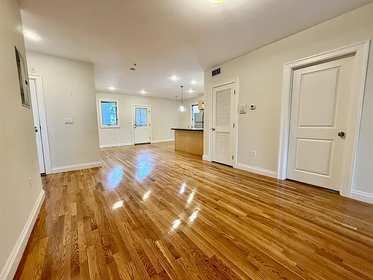 1110 Massachusetts Ave #2 — Photo 9