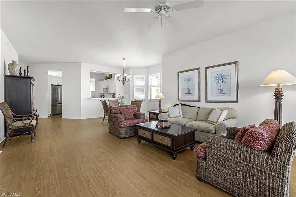 3 bed, 2.5 bath, 1979 sqft, $12,000 — Photo 2