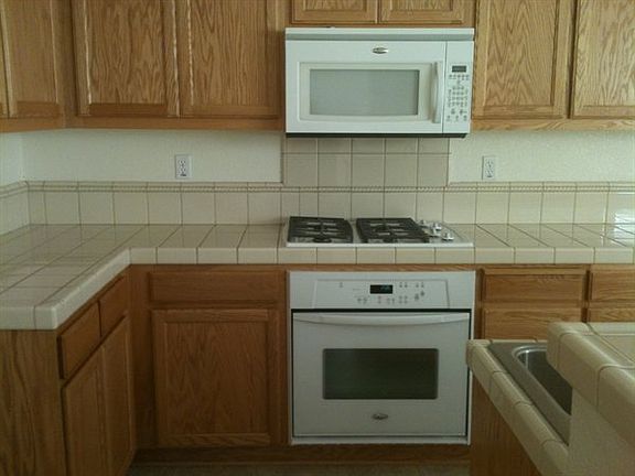 2nd image of 2203 Newcastle Dr