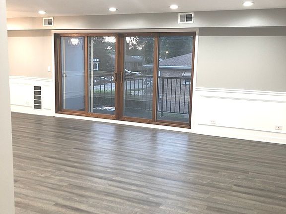 2nd image of 6550 W Gunnison St APT 206