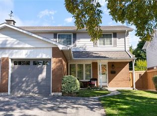 1251 Nottingham Ave, Burlington, ON L7P 2R5