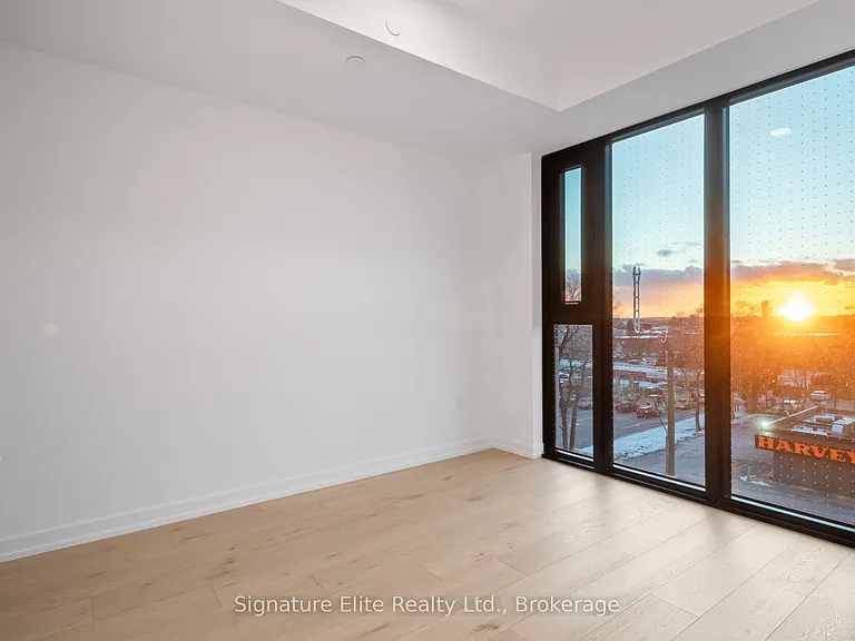801 The Queensway #520 — Photo 10