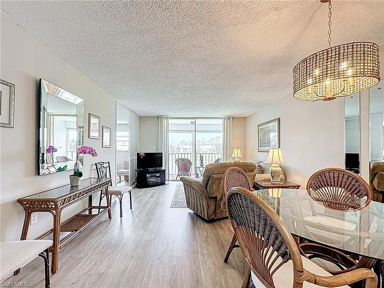 300 Forest Lakes Blvd #201 — Photo 11