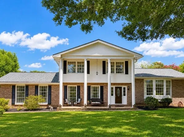 43 Ridgeview Dr SE, Silver Creek, GA 30173