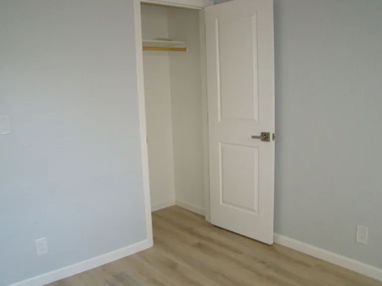 665 Johanna Ave — Photo 6