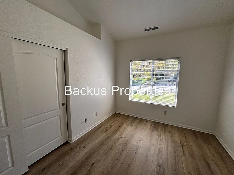 18223 Viewcrest Ln — Photo 11