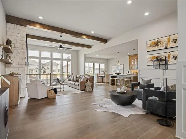 11351 S Emerald St, Olathe, KS 66061