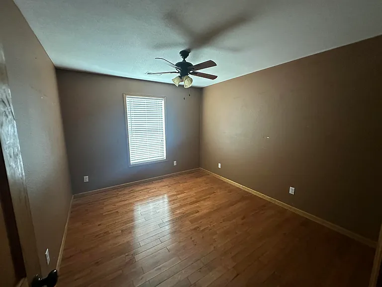 111 Springdale Ave #B — Photo 5