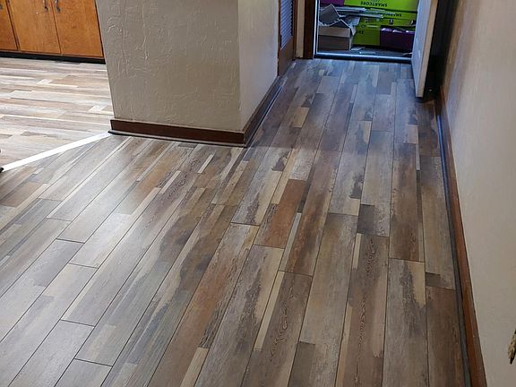 5th image of 302 Wood Grove Ct #17