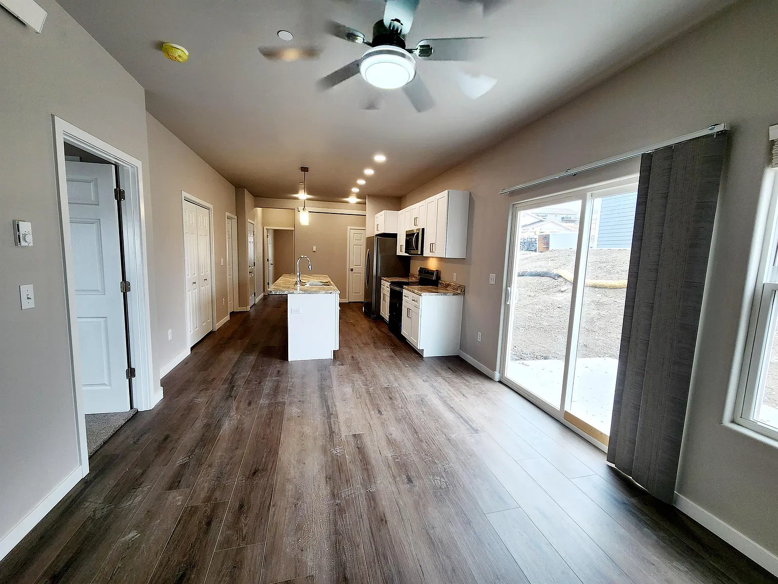 2634 Hennessy Dr. - A — Photo 3