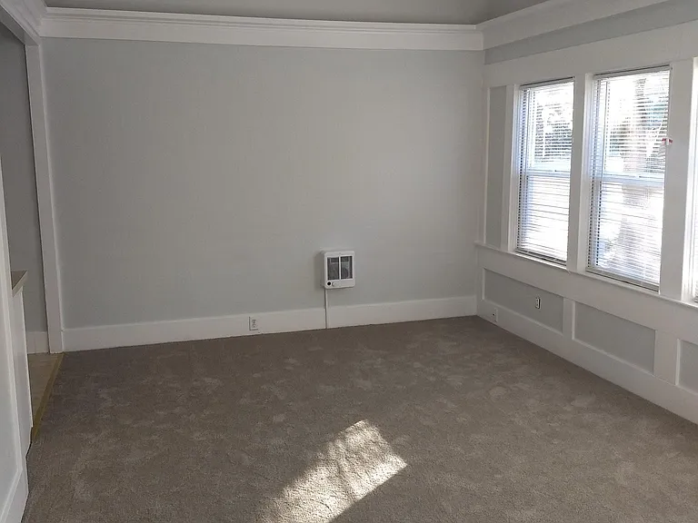 1903 10th Ave W #1 — Photo 10