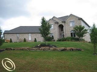 2nd image of 9300 Oakmont Dr
