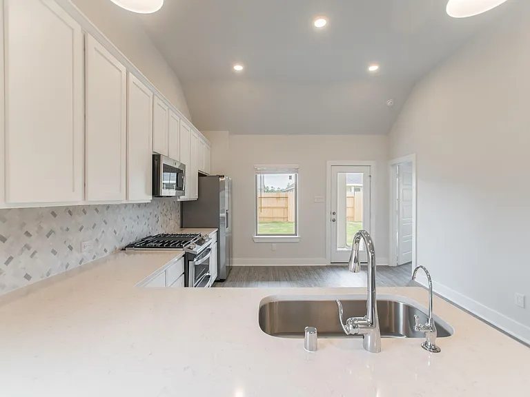 10539 Preserve Way — Photo 9