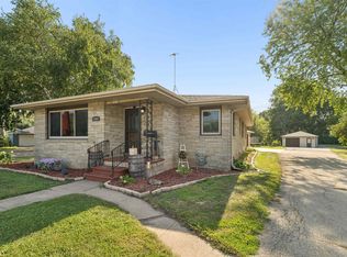 1805 Algoma Blvd, Oshkosh, WI 54901