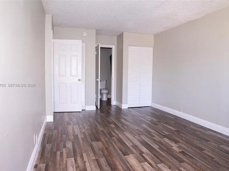 4240 Woodside Dr #4 — Photo 19