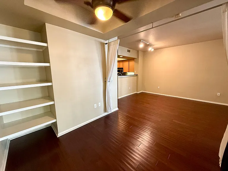 2400 5th Ave #219 — Photo 14