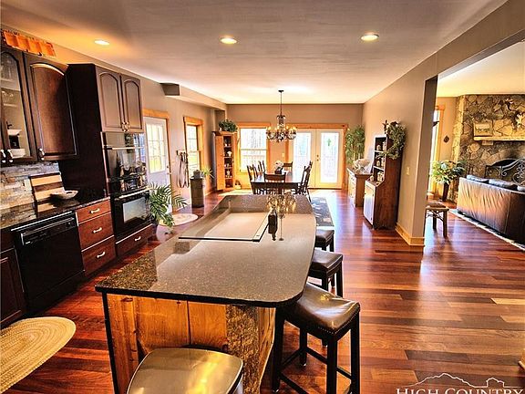 Kitchen to dining area