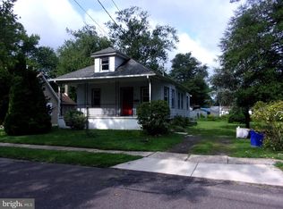 20 Elm Ave, Clementon, NJ 08021