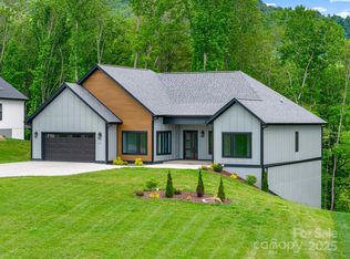 24 Slate Dr #29, Candler, NC 28715